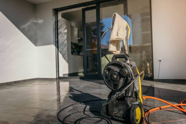 Best Animal Enclosure Cleaning  in Waseca, MN